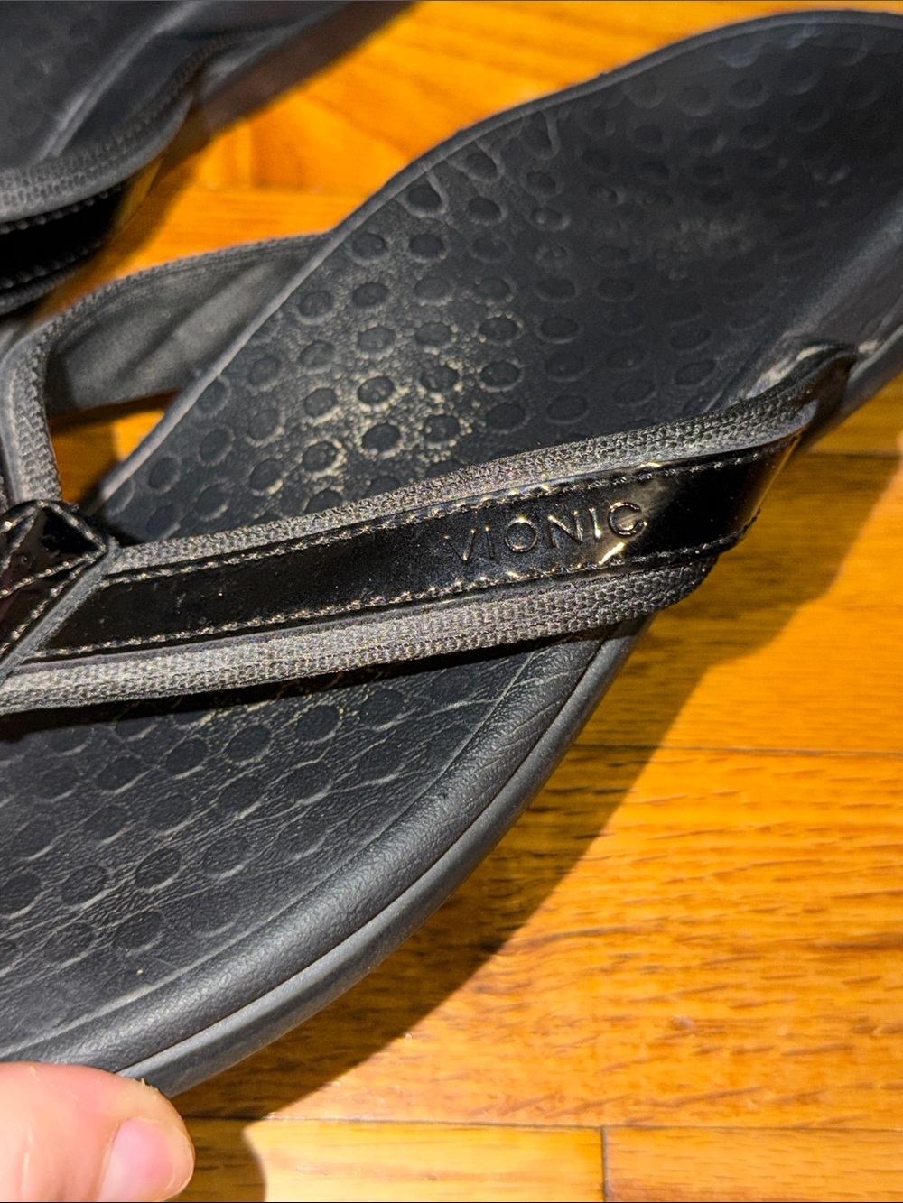 Vionic Tide II Sandals - Picture 2 of 7